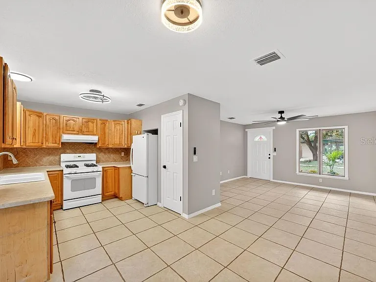 157 Alhambra Ave — Photo 13