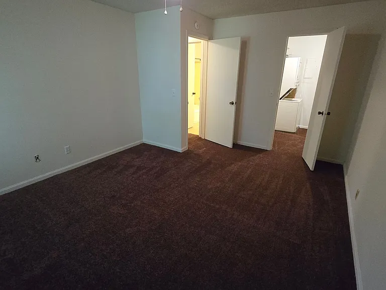 109 Thornwell Ct #G — Photo 15