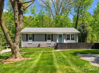 4143 Somerdale Ln, Charlotte, NC 28205
