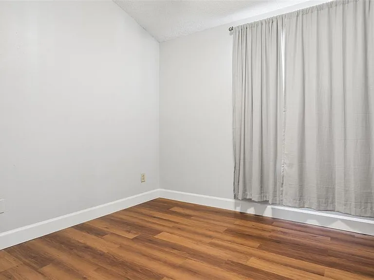 11325 Stratton Park Dr #11325 — Photo 13
