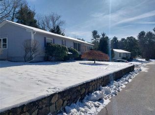 10 Friar Tuck Ln, Coventry, RI 02816