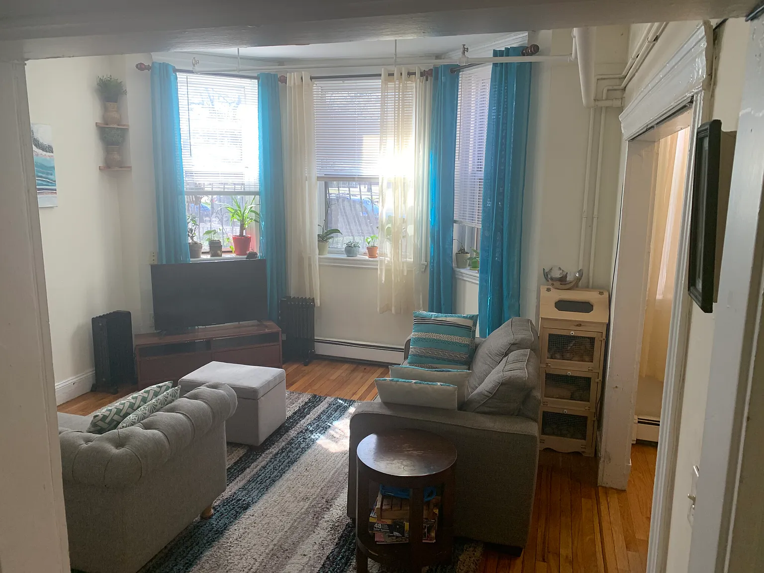 2 bed, 925 sqft, $3,150 — Photo 3