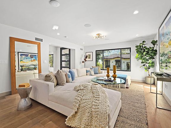 3rd image of 5354 Palm Dr