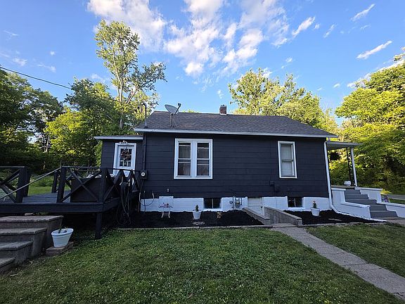 3rd image of 2405 Ledford Rd