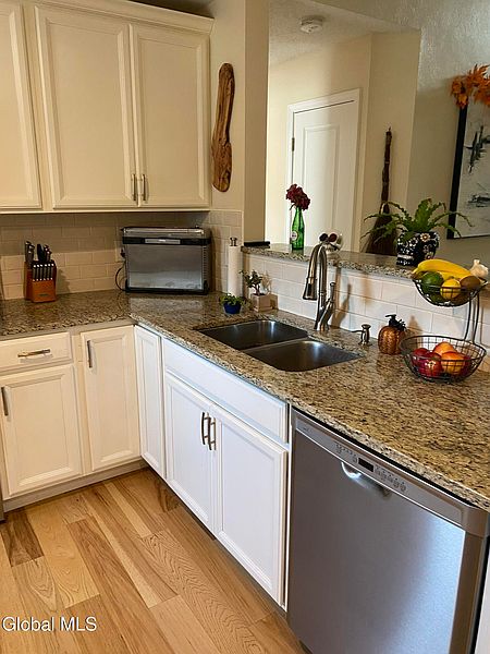 5th image of 5006 Forest Point Drive