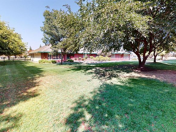 3rd image of 24217 N Jahant Ct
