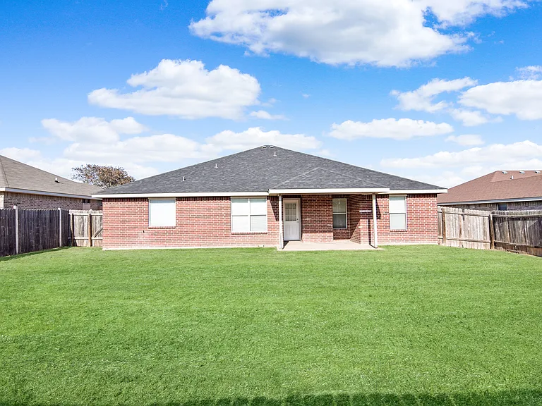 2802 Wesley Dr — Photo 20