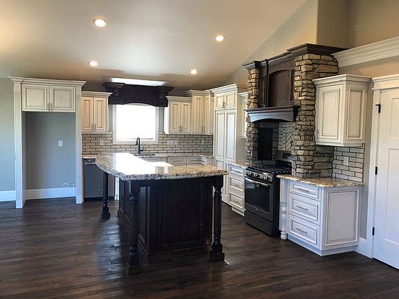 4th image of 3410 E Pheasant Grove Dr