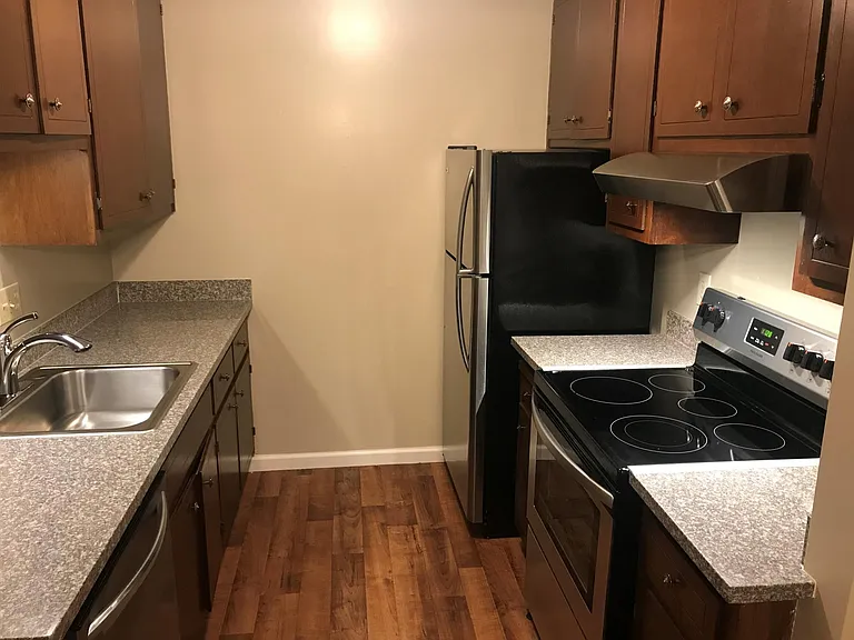 2019 Parrott Dr #7 — Photo 1
