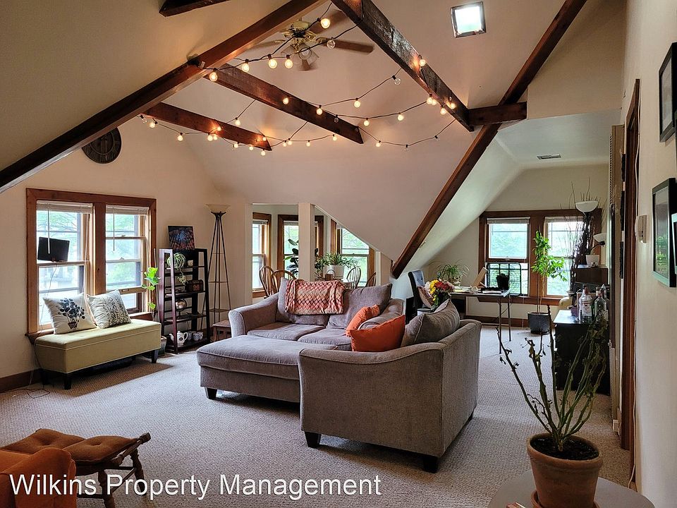 1st image of 1830 N Oakland Ave #10366753