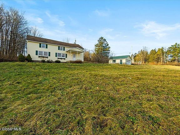 4th image of 264 Beacon Road