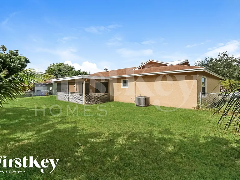 830 Royal Palm Beach Blvd — Photo 18