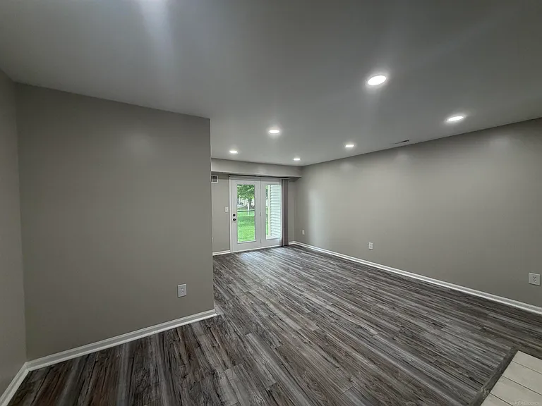 44411 Sunnyside Dr — Photo 13