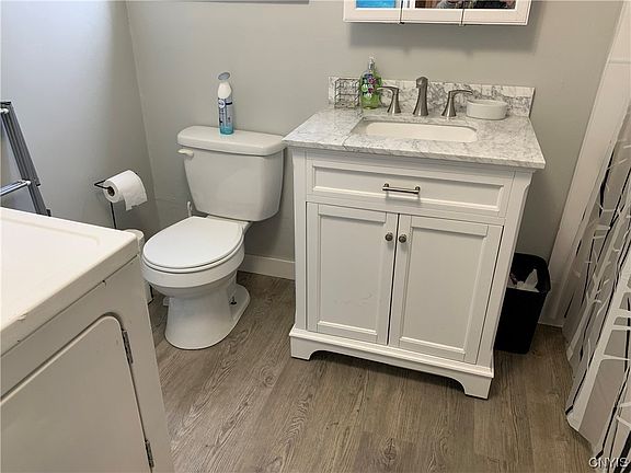 3rd image of 11 Dublin St