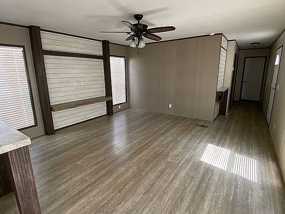 5th image of 318 Oliece Dr