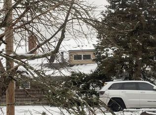 607 Budlong Farm Rd, Warwick, RI 02886