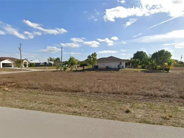 807 Bert AVE N, LEHIGH ACRES, FL 33971