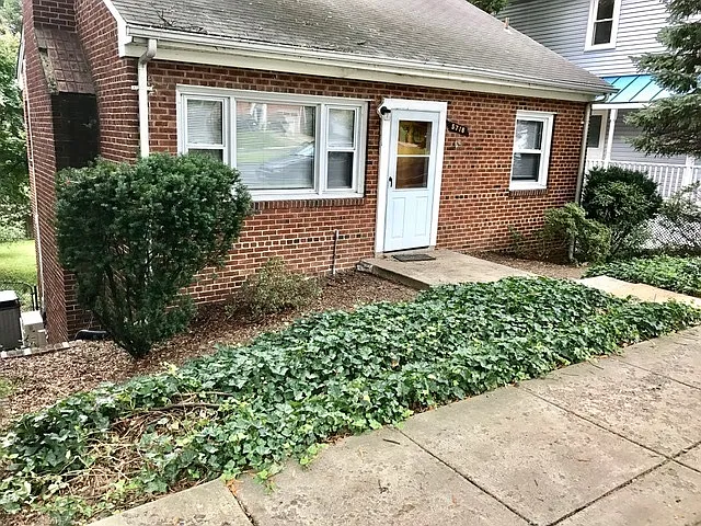 5716 Macarthur Blvd NW photo 1