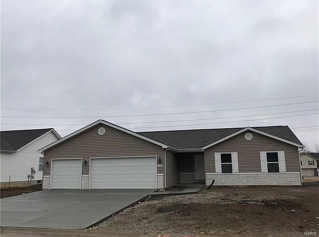 1st image of 26 Del Ray Dr