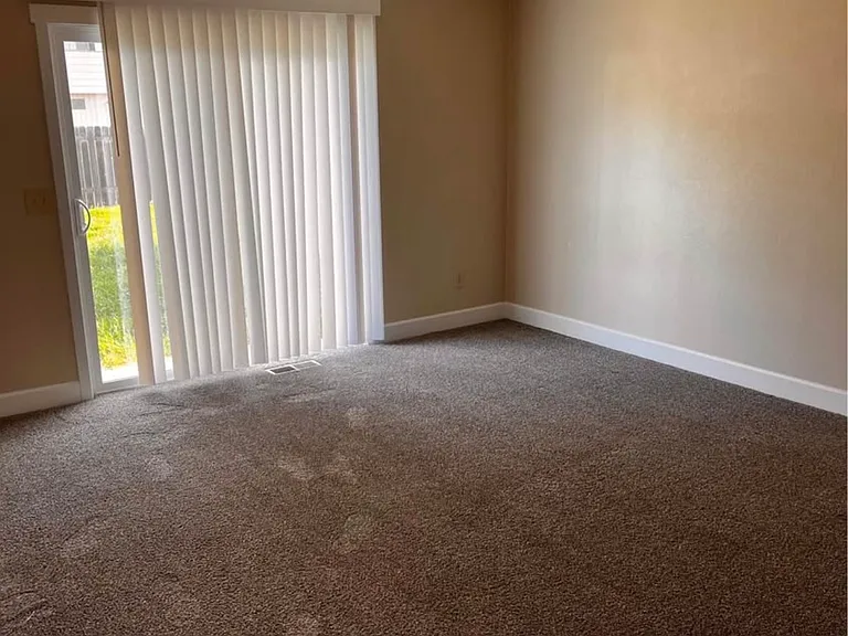 366 W Reservoir Dr #A — Photo 9