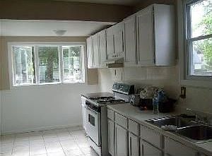 5th image of 1264 Jefferson Ave SE