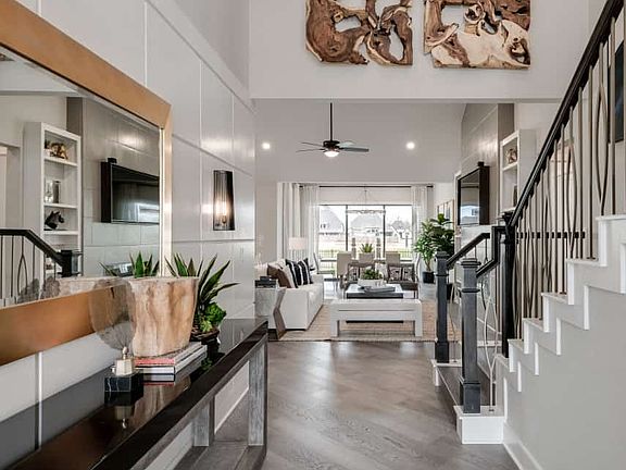 Lakes at Creekside 65 Model Avinger Plan Foyer