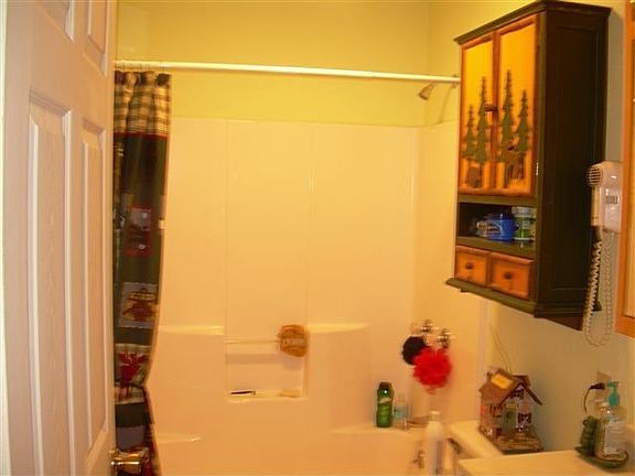 5th image of 7789 Chauncy St