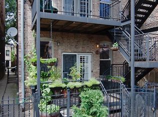 1411 W Ohio St APT 1R, Chicago, IL 60642