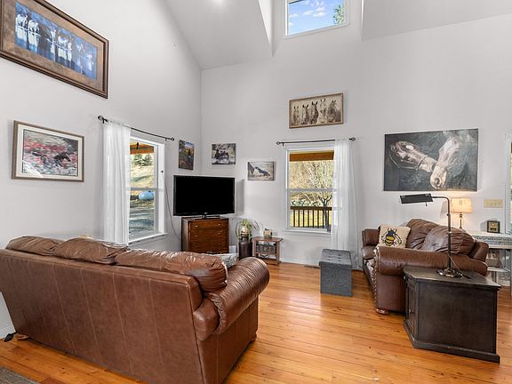 3rd image of 2694 Bridgeman Rettinger Rd