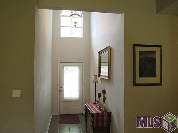 3rd image of 23774 Rosemont Ave