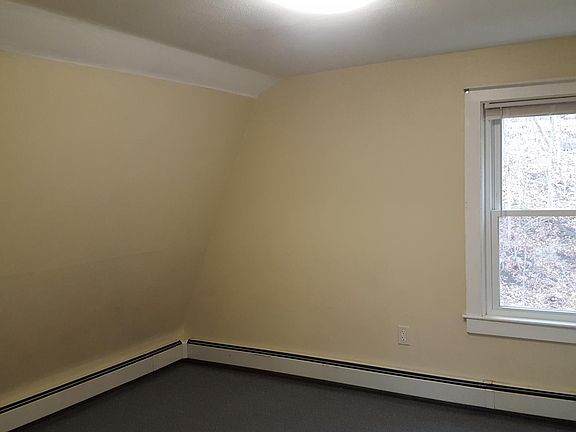 5th image of 456 Marlboro St
