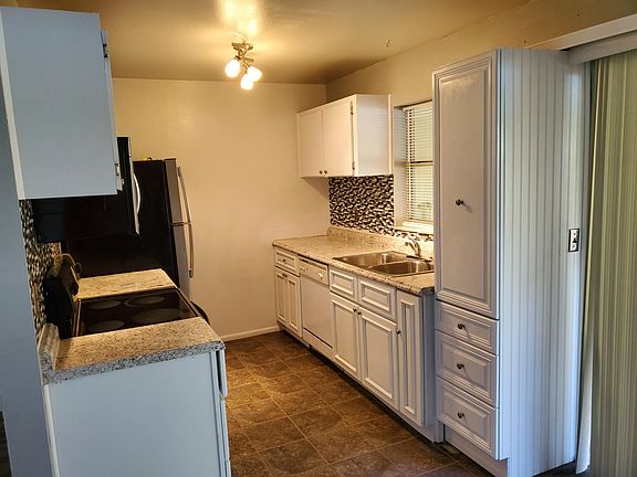 2nd image of 14333 Village View Dr