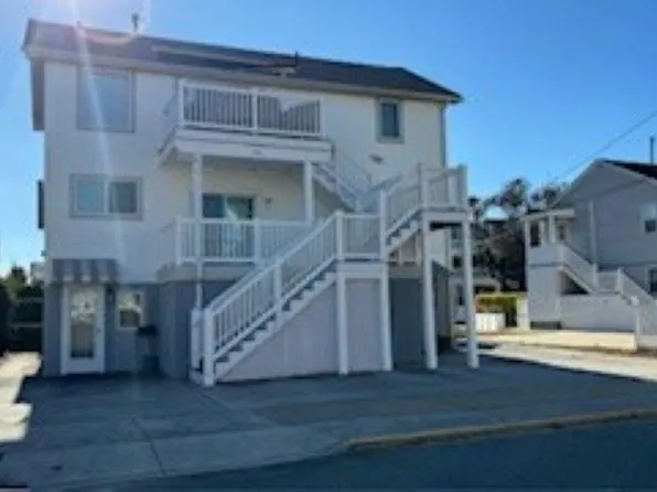 110 85th St #1A, Sea Isle City, NJ 08243