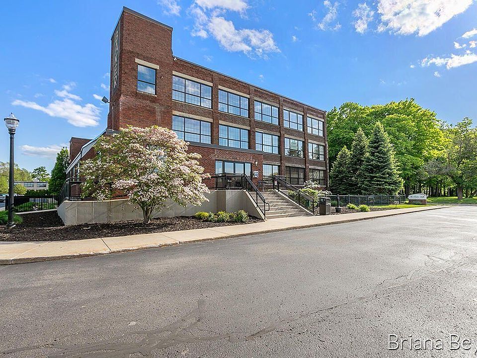 533 Columbia Ave Holland, MI, 49423 - Apartments for Rent | Zillow