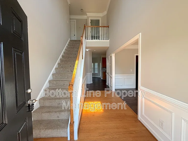 2910 Watercrest Dr NW — Photo 3