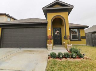 6115 Servando Dr, Laredo, TX 78043