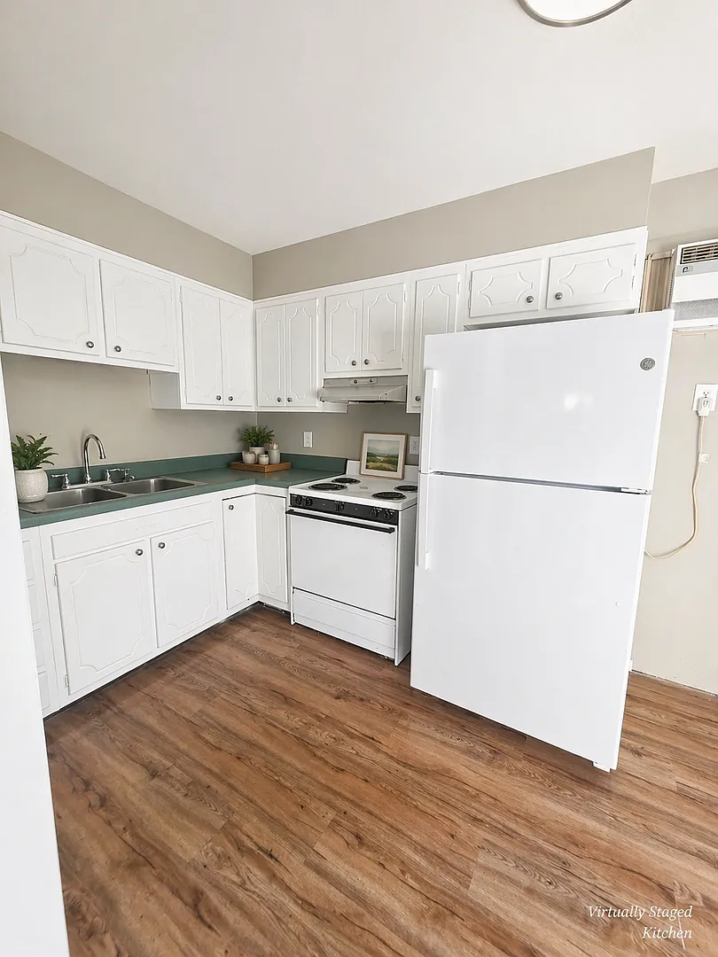 Main Apartments — Photo 4