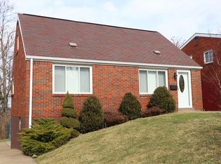 579 Lindsay Rd, Carnegie, PA 15106