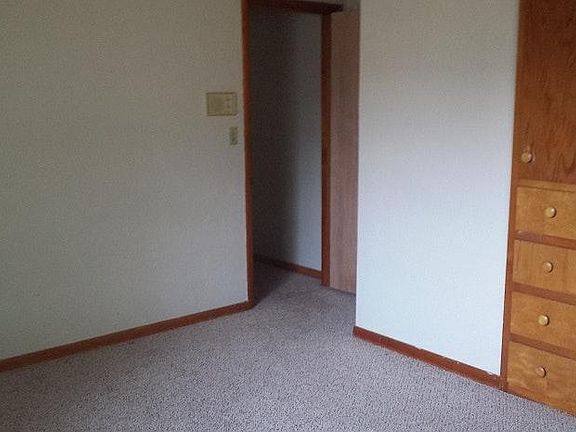 3rd image of 1601 S Madison Blvd