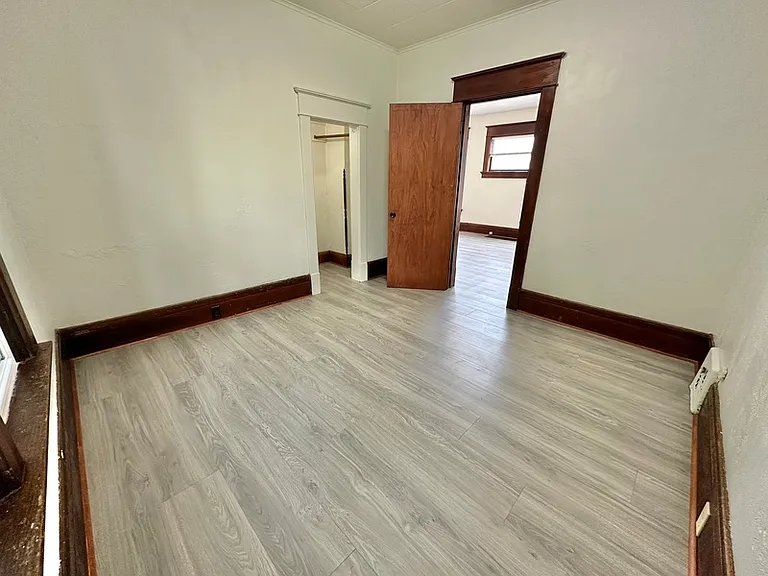 890 Shawano Ave — Photo 10