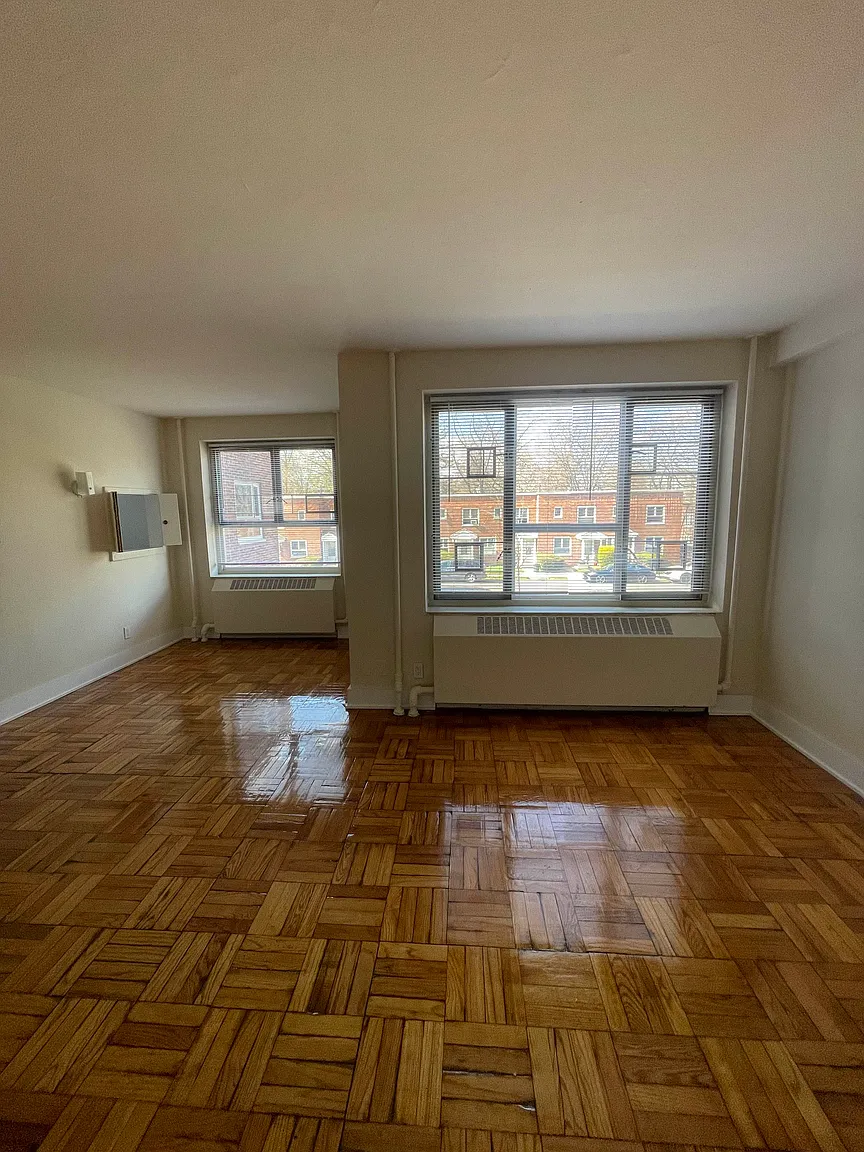 184-15 64th Ave #2C photo 1