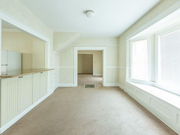 5th image of 151 N Wilson Ave APT 5