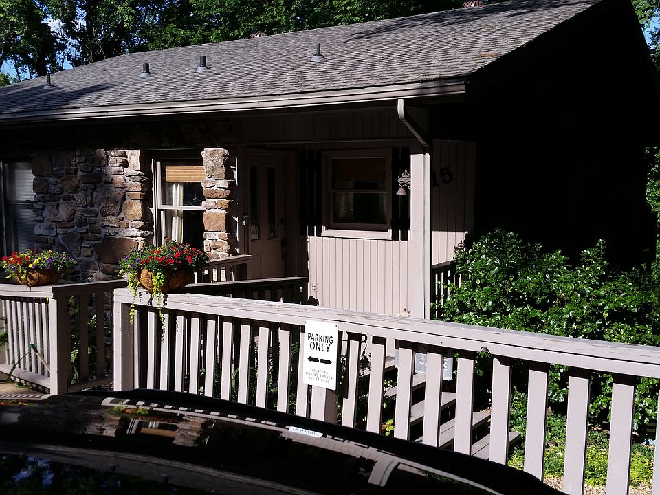 1st image of 15 Annette Ln