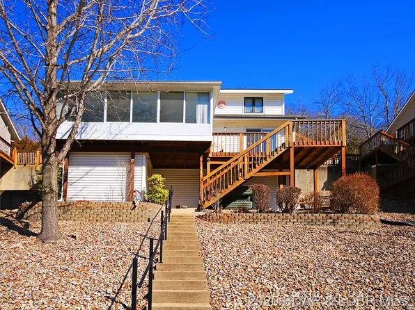 27 Tailfeather Dr, Camdenton, MO 65020