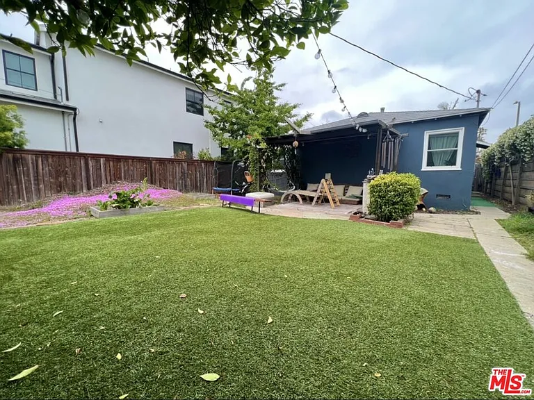 943 Indiana Ave — Photo 19