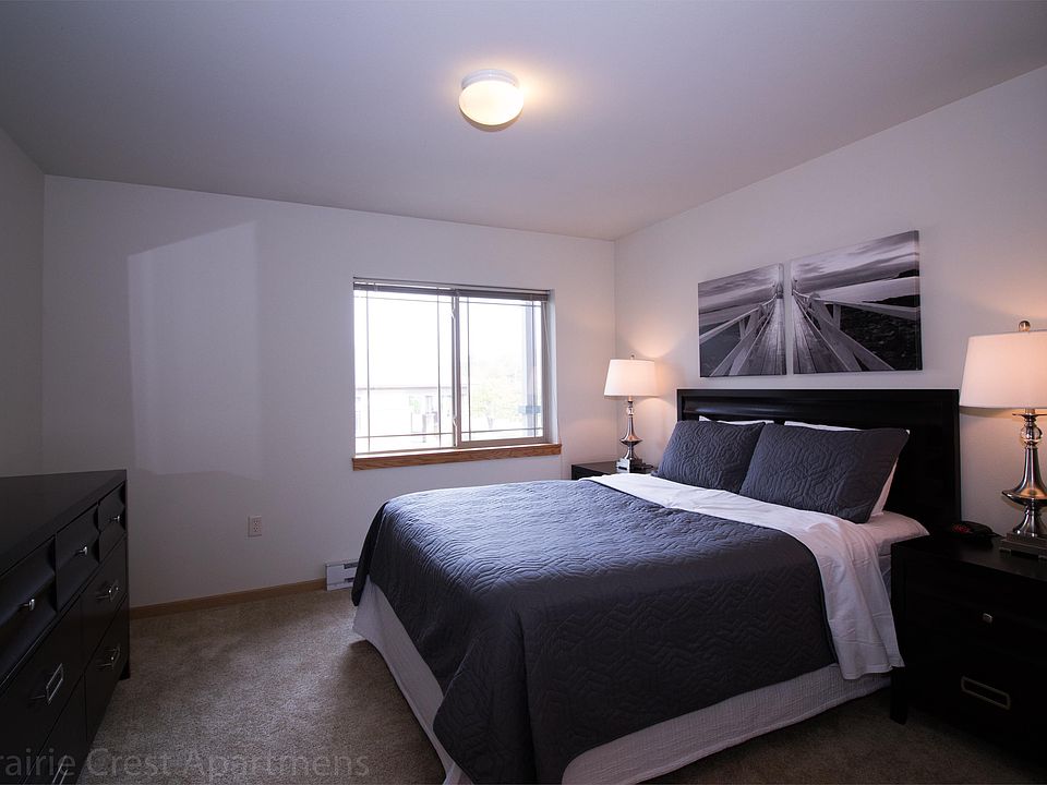 1st image of 302 Prairie Heights Dr APT 105