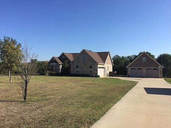 4th image of 1544 S Willow Bend Ln