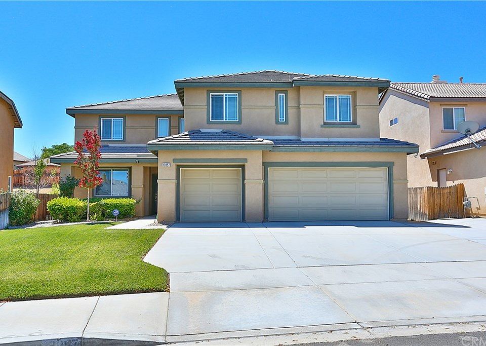 1st image of 13857 Goldfinch Ct