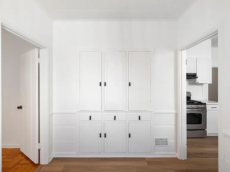 232 Mallorca Way — Photo 8