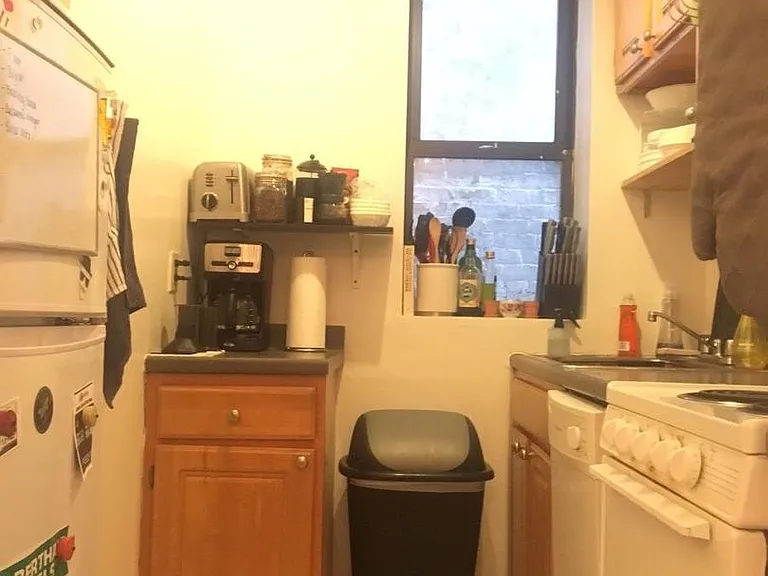 823 Beacon St #2B — Photo 4